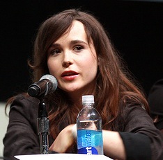 Picture of actress Ellen Page speaking authentically at HRC conference